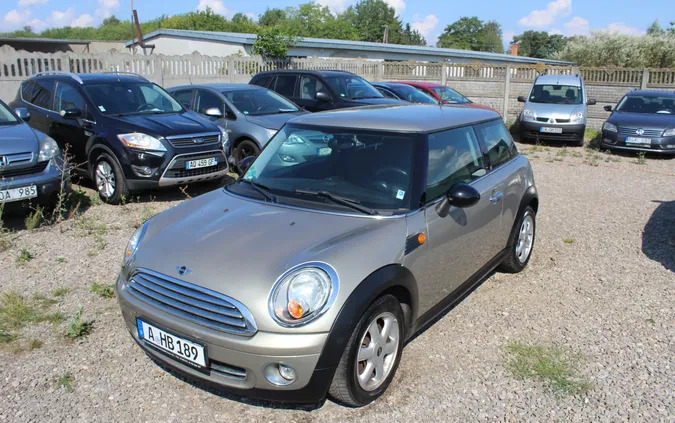 mini one MINI ONE cena 16900 przebieg: 229501, rok produkcji 2007 z Jeziorany